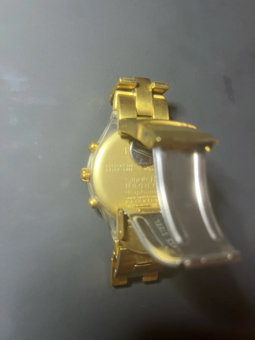 Swatch striking y2k